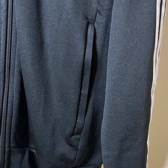 🎬Adidas Men's Black Bomber Jacket - Picture 7 of 10